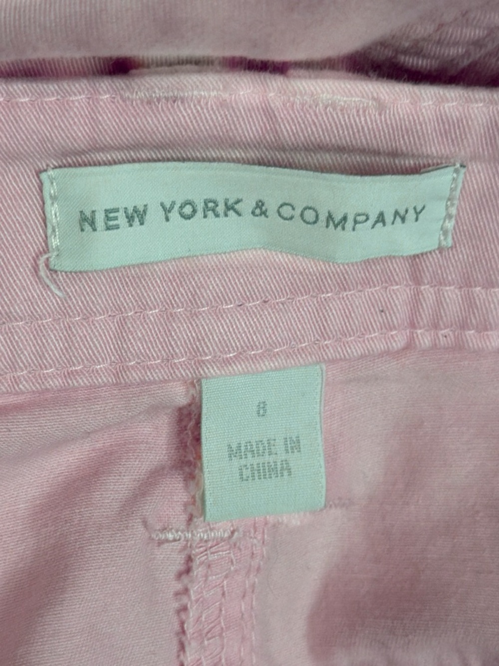 New York & Co Light Blush Pink Denim Pencil Skirt. EC. Size 8 - Picture 2 of 5
